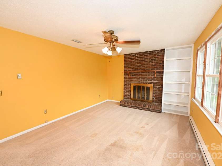2625 Glenn Street, Newton, NC 28658.  MLS# CAR4265870, YatesRealty ID 11153. 