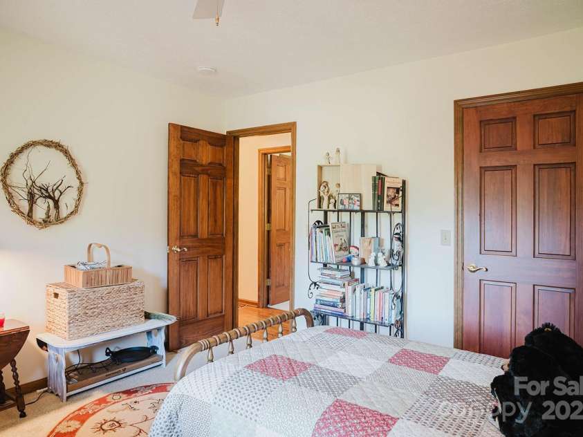 115 Hawkins Creek Road, Hendersonville, NC 28791.  MLS# CAR4295090, YatesRealty ID 11154. 