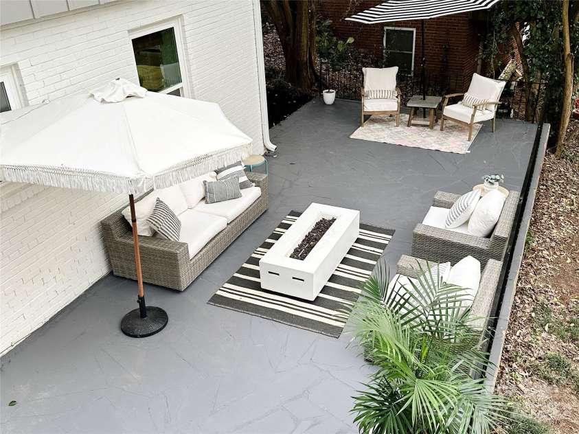 5057 Murrayhill Road, Charlotte, NC 28210.  MLS# CAR4231277, YatesRealty ID 11155. 