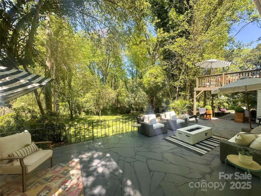 5057 Murrayhill Road, Charlotte, NC 28210.  MLS# CAR4231277, YatesRealty ID 11155. 