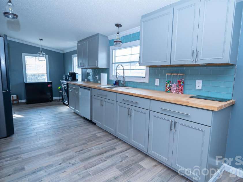 6611 Prysock Avenue, Connelly Springs, NC 28612.  MLS# CAR4342440, YatesRealty ID 11155. 