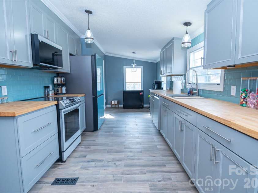 6611 Prysock Avenue, Connelly Springs, NC 28612.  MLS# CAR4342440, YatesRealty ID 11155. 