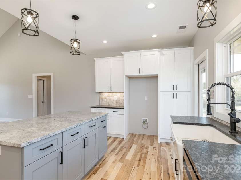 126 Whiskey River Run, Hendersonville, NC 28792.  MLS# CAR4205245, YatesRealty ID 11156. 