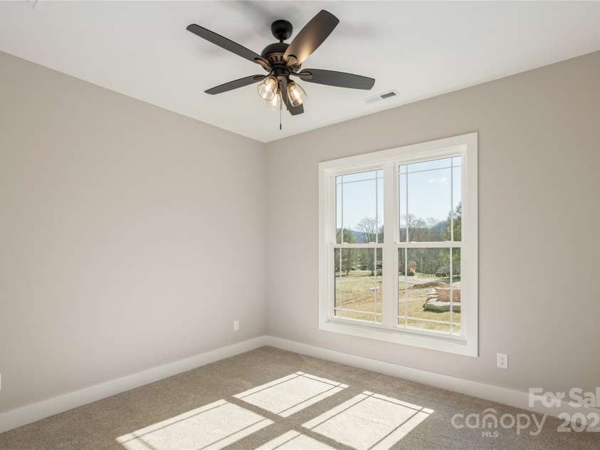 126 Whiskey River Run, Hendersonville, NC 28792.  MLS# CAR4205245, YatesRealty ID 11156. BR2