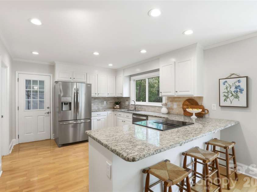 8200 Asheley Glen Drive, Mint Hill, NC 28227.  MLS# CAR4368064, YatesRealty ID 11156. 