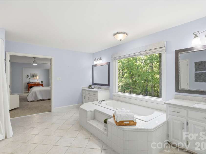 8200 Asheley Glen Drive, Mint Hill, NC 28227.  MLS# CAR4368064, YatesRealty ID 11156. 