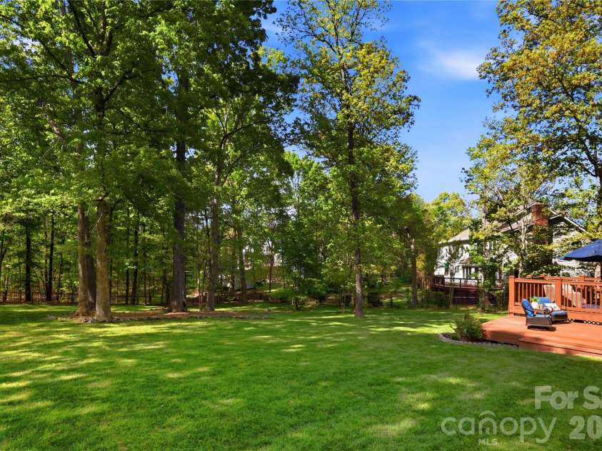 8200 Asheley Glen Drive, Mint Hill, NC 28227.  MLS# CAR4368064, YatesRealty ID 11156. 