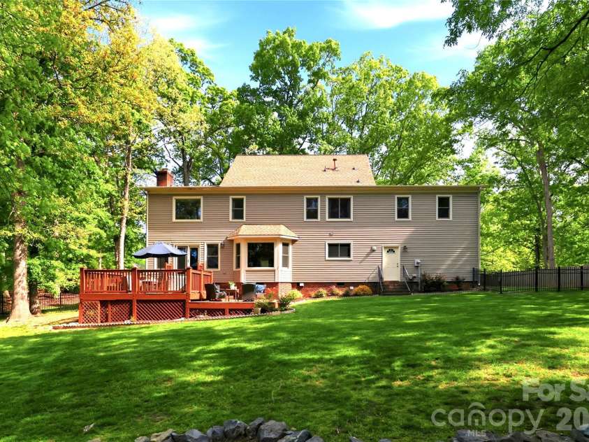 8200 Asheley Glen Drive, Mint Hill, NC 28227.  MLS# CAR4368064, YatesRealty ID 11156. 
