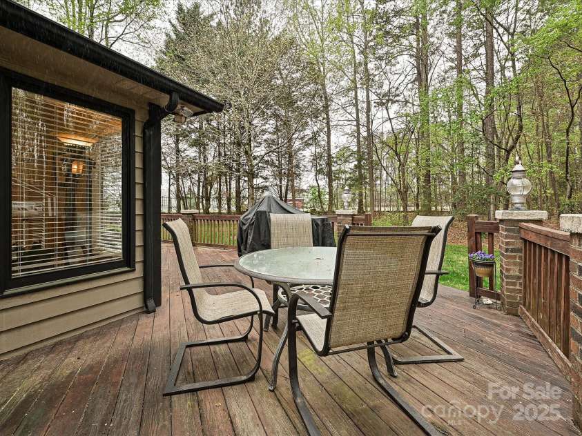 119 Dills Drive, Dallas, NC 28034.  MLS# CAR4239431, YatesRealty ID 11159. 