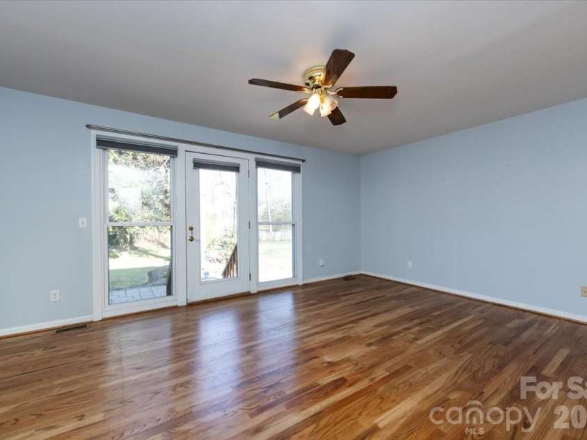5901 Havencrest Court, Concord, NC 28027.  MLS# CAR4345244, YatesRealty ID 11159. Primary Bedroom
