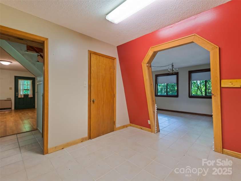 1010 Autumn Drive, Maggie Valley, NC 28751.  MLS# CAR4284241, YatesRealty ID 1116. 