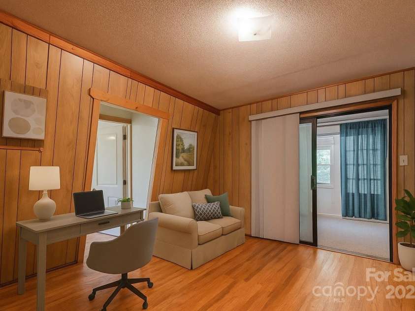 1010 Autumn Drive, Maggie Valley, NC 28751.  MLS# CAR4284241, YatesRealty ID 1116. Flex space virtually staged 