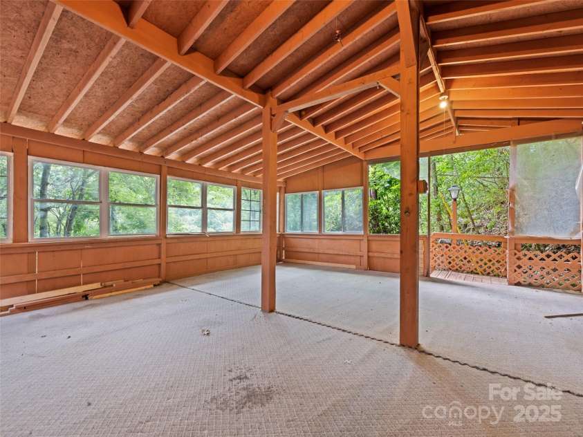 1010 Autumn Drive, Maggie Valley, NC 28751.  MLS# CAR4284241, YatesRealty ID 1116. Porch 