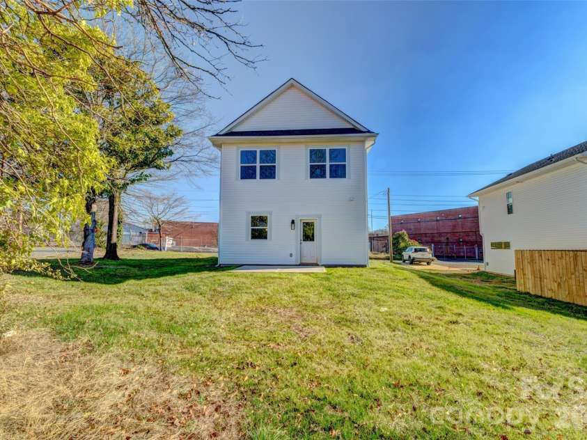 615 Buffalo Street, Shelby, NC 28150.  MLS# CAR4328308, YatesRealty ID 11161. 