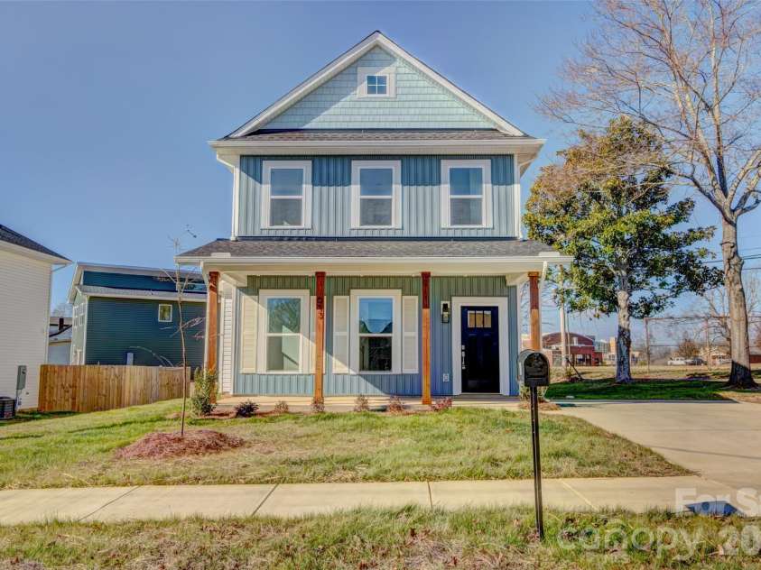 615 Buffalo Street, Shelby, NC 28150.  MLS# CAR4328308, YatesRealty ID 11161. 