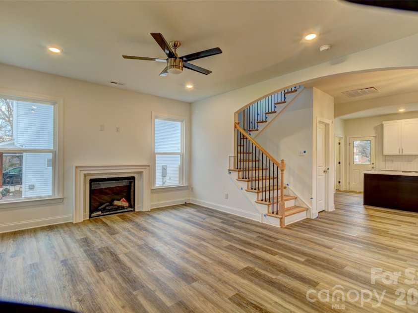 615 Buffalo Street, Shelby, NC 28150.  MLS# CAR4328308, YatesRealty ID 11161. 