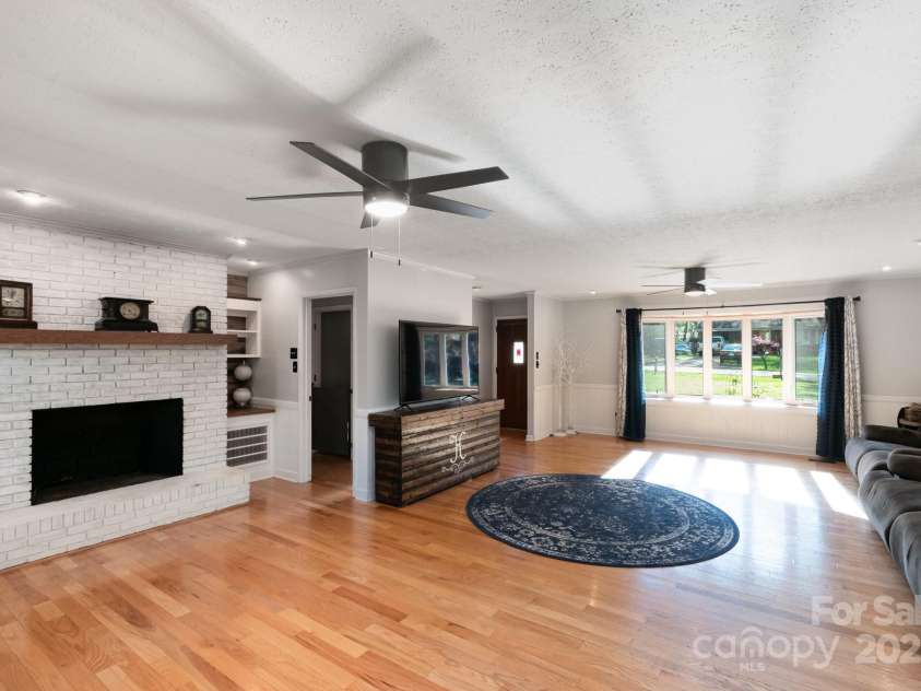 1218 Donna Drive, Shelby, NC 28152.  MLS# CAR4244489, YatesRealty ID 11162. 