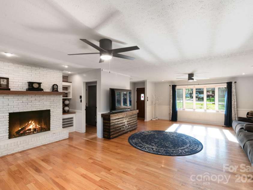 1218 Donna Drive, Shelby, NC 28152.  MLS# CAR4244489, YatesRealty ID 11162. 