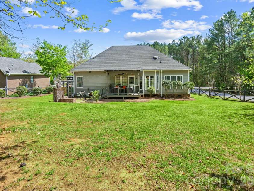 1925 Charles Avenue, Lancaster, SC 29720.  MLS# CAR4366807, YatesRealty ID 11162. 