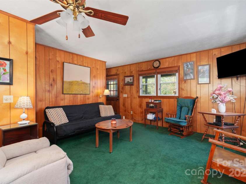 228 Raven Ridge, Maggie Valley, NC 28751.  MLS# CAR4186570, YatesRealty ID 11163. 