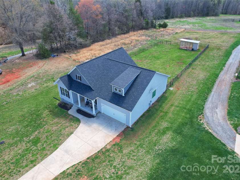 2504 Hovis Road, Lincolnton, NC 28092.  MLS# CAR4225374, YatesRealty ID 11164. 