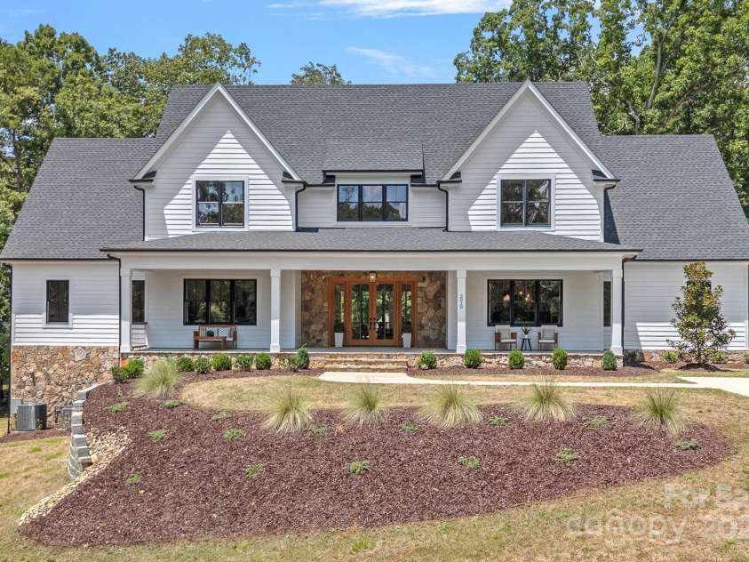 2010 Bessbrook Road, Fort Mill, SC 29708.  MLS# CAR4284508, YatesRealty ID 11165. The exquisite 2010 Bessbrook Road in Fort Mill, SC