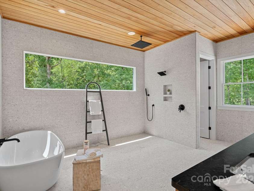 2010 Bessbrook Road, Fort Mill, SC 29708.  MLS# CAR4284508, YatesRealty ID 11165. This primary bathroom is EVERYTHING!