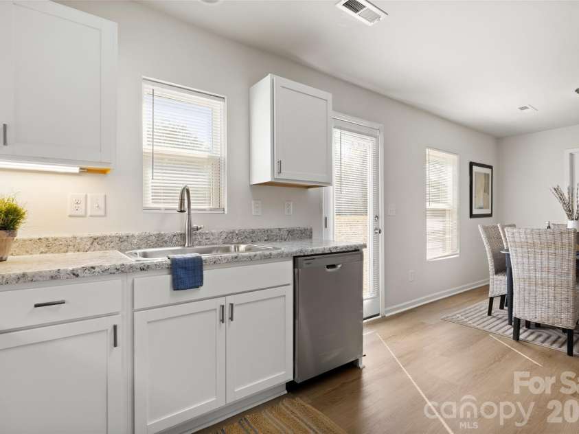 2217 Pinnacle View Drive, Kings Mountain, NC 28086.  MLS# CAR4362606, YatesRealty ID 11165. 