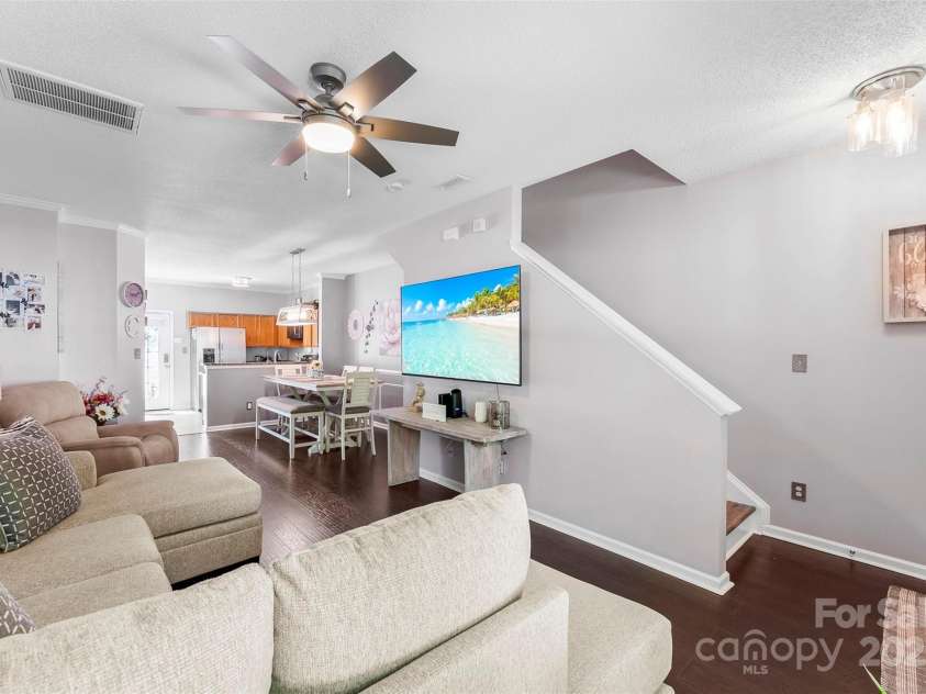 8814 Gerren Court, Charlotte, NC 28217.  MLS# CAR4249961, YatesRealty ID 11167. 