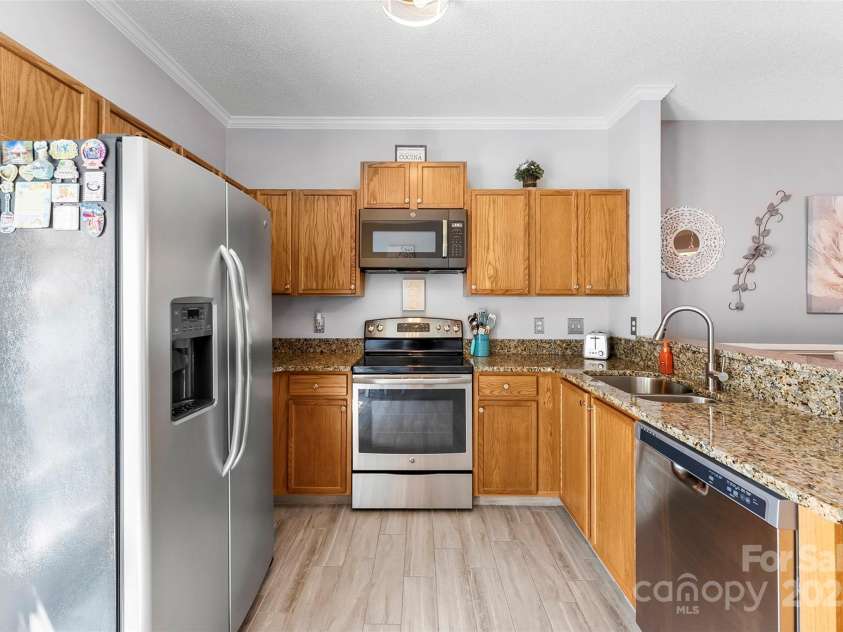 8814 Gerren Court, Charlotte, NC 28217.  MLS# CAR4249961, YatesRealty ID 11167. 