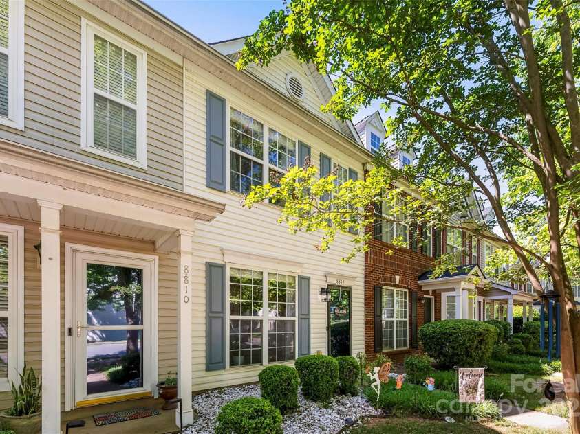8814 Gerren Court, Charlotte, NC 28217.  MLS# CAR4249961, YatesRealty ID 11167. 
