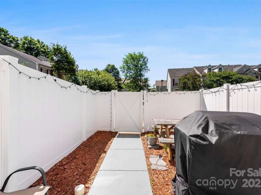 8814 Gerren Court, Charlotte, NC 28217.  MLS# CAR4249961, YatesRealty ID 11167. Back Patio