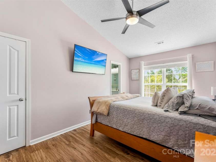 8814 Gerren Court, Charlotte, NC 28217.  MLS# CAR4249961, YatesRealty ID 11167. Primary Bedroom