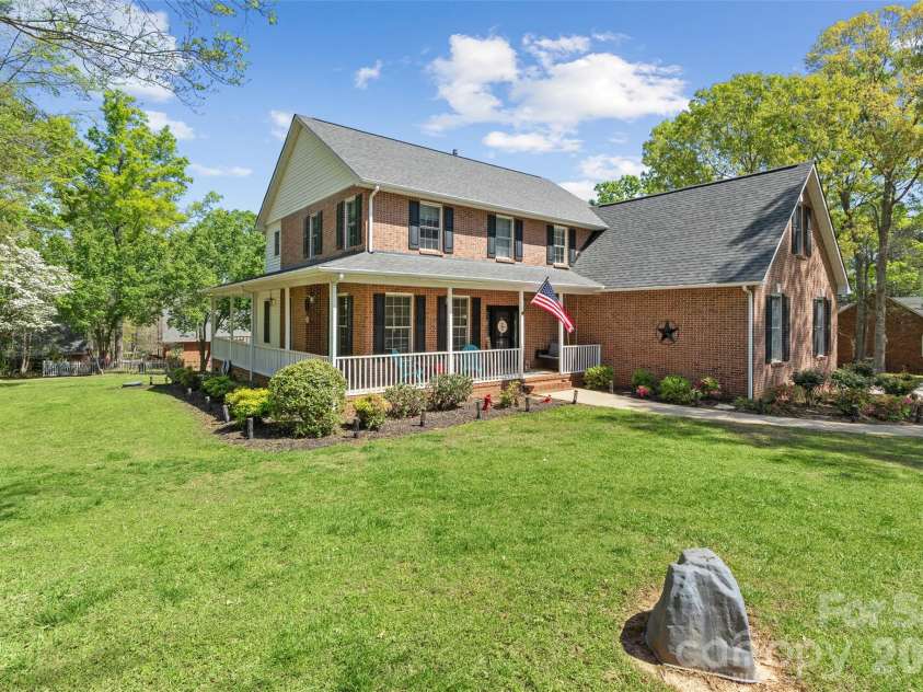 3447 Victorian Hills Drive, Richburg, SC 29729.  MLS# CAR4366076, YatesRealty ID 11168. 