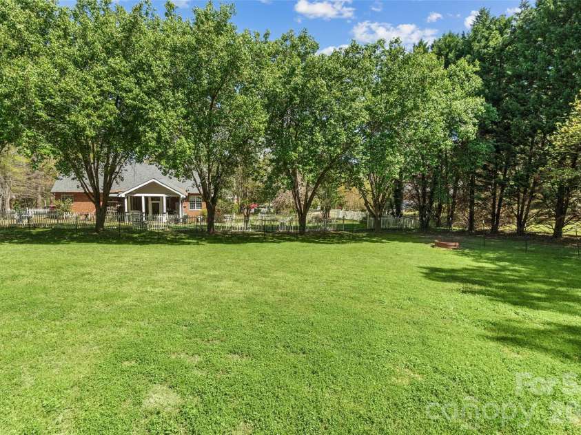 3447 Victorian Hills Drive, Richburg, SC 29729.  MLS# CAR4366076, YatesRealty ID 11168. 