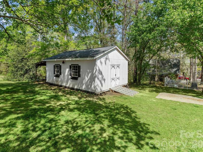 3447 Victorian Hills Drive, Richburg, SC 29729.  MLS# CAR4366076, YatesRealty ID 11168. 