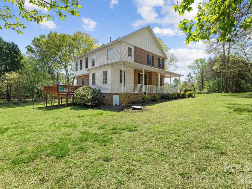 3447 Victorian Hills Drive, Richburg, SC 29729.  MLS# CAR4366076, YatesRealty ID 11168. 