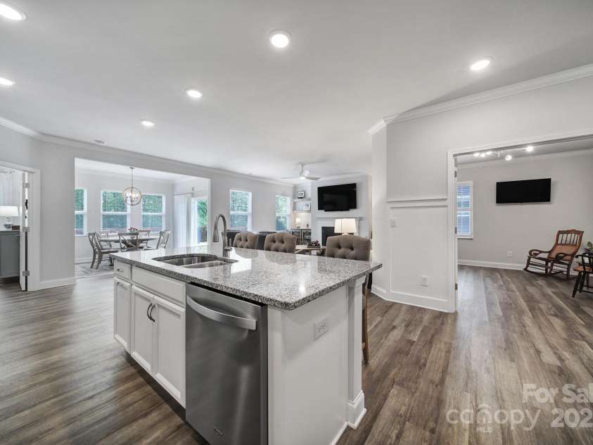 5101 Helmsworth Drive, Waxhaw, NC 28173.  MLS# CAR4251449, YatesRealty ID 11168. 