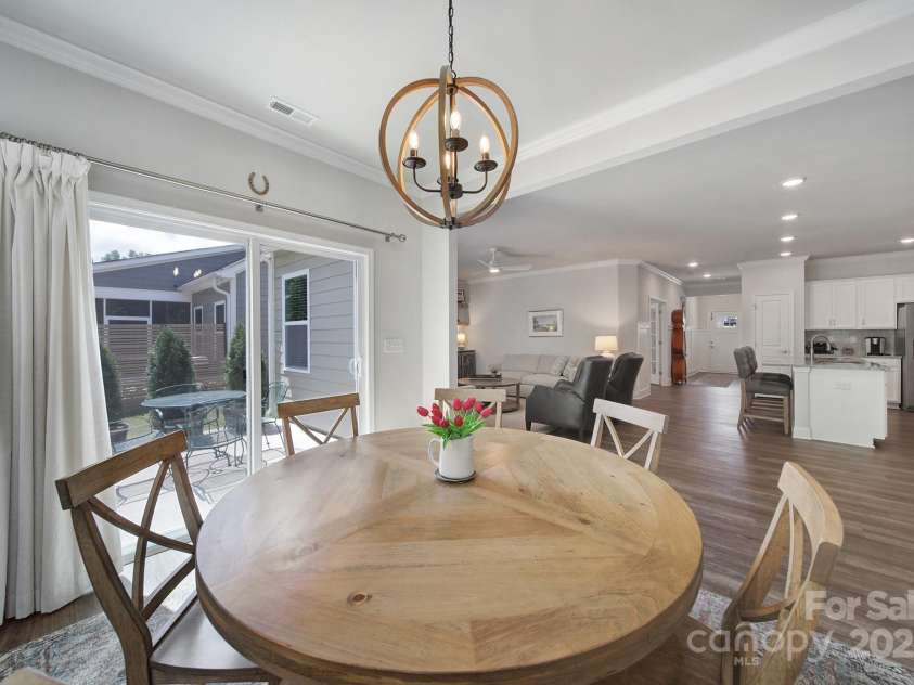 5101 Helmsworth Drive, Waxhaw, NC 28173.  MLS# CAR4251449, YatesRealty ID 11168. 