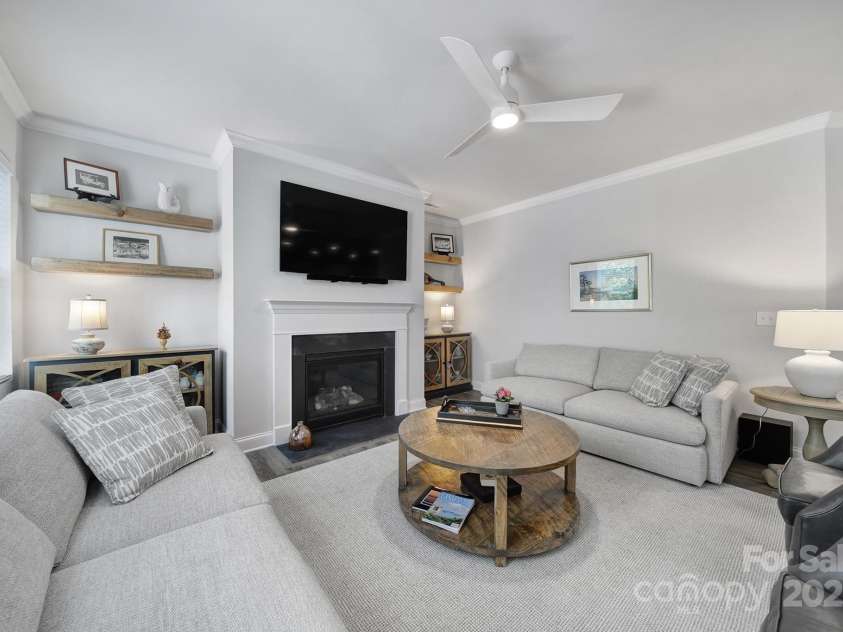 5101 Helmsworth Drive, Waxhaw, NC 28173.  MLS# CAR4251449, YatesRealty ID 11168. 