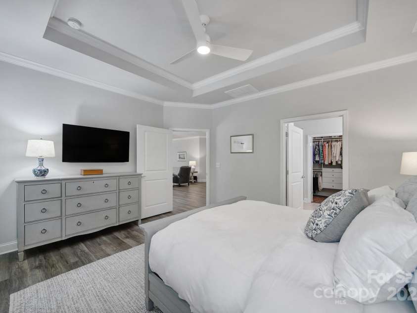 5101 Helmsworth Drive, Waxhaw, NC 28173.  MLS# CAR4251449, YatesRealty ID 11168. 