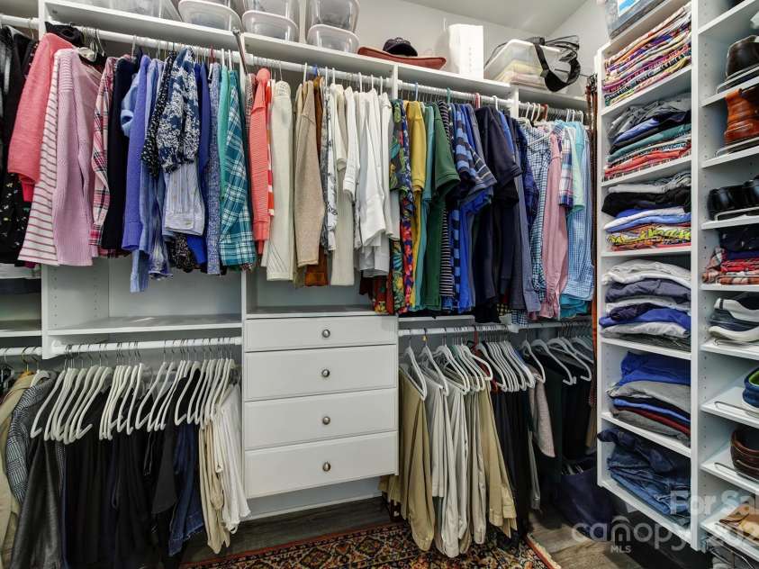 5101 Helmsworth Drive, Waxhaw, NC 28173.  MLS# CAR4251449, YatesRealty ID 11168. 