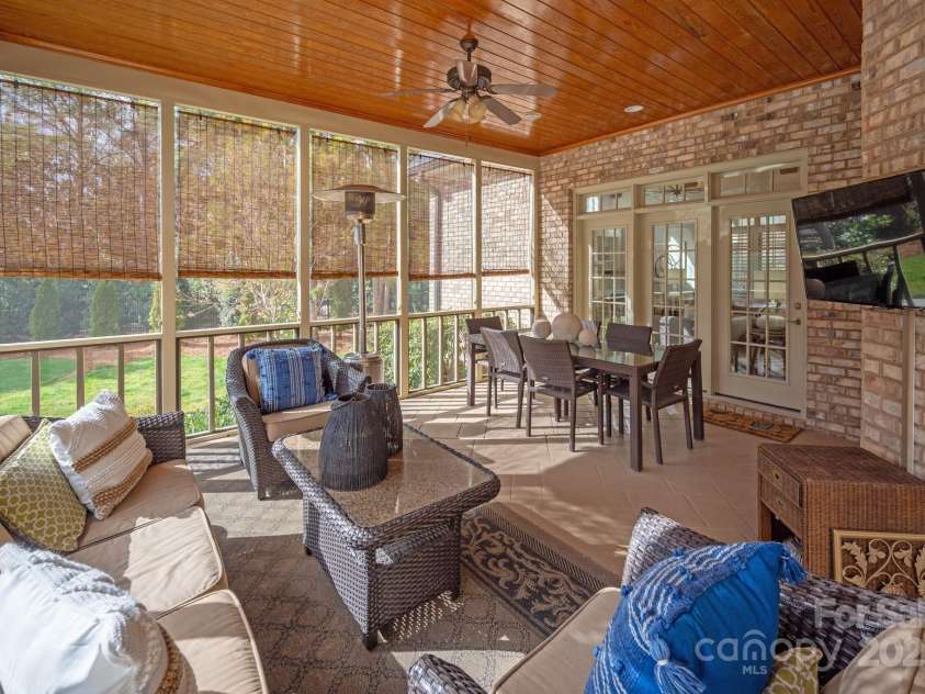 1506 Venetian Way Drive, Waxhaw, NC 28173.  MLS# CAR4222108, YatesRealty ID 11169. 