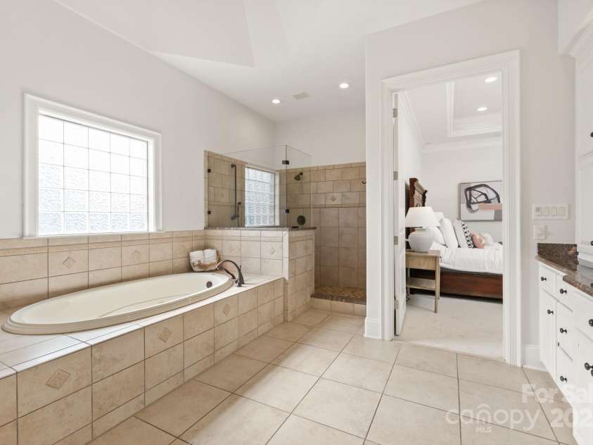 1506 Venetian Way Drive, Waxhaw, NC 28173.  MLS# CAR4222108, YatesRealty ID 11169. 