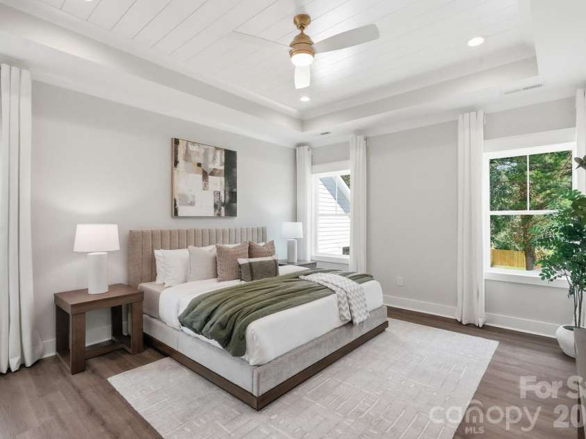 4020 Avalon Avenue, Charlotte, NC 28208.  MLS# CAR4366606, YatesRealty ID 11169. 