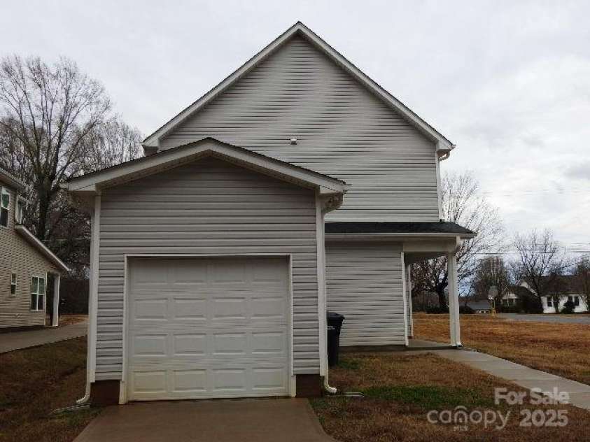 260 Mills Avenue, Troutman, NC 28166.  MLS# CAR4279873, YatesRealty ID 1117. 