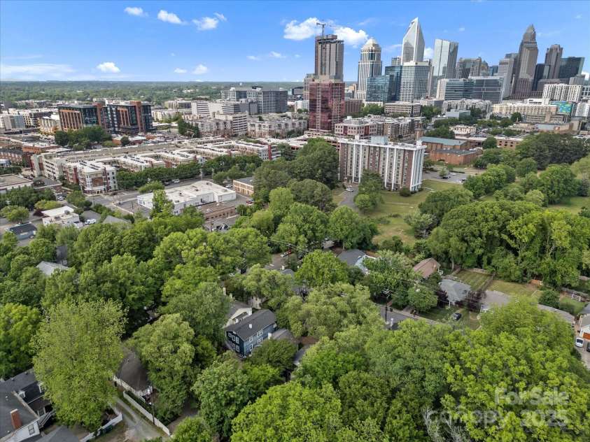 1514 Rensselaer Place, Charlotte, NC 28203.  MLS# CAR4243174, YatesRealty ID 11170. 