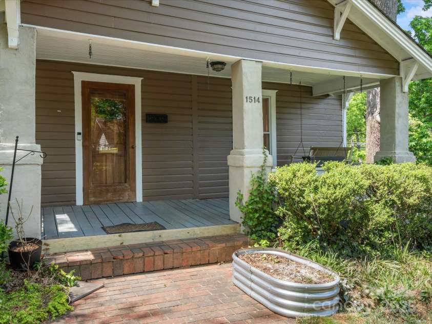 1514 Rensselaer Place, Charlotte, NC 28203.  MLS# CAR4243174, YatesRealty ID 11170. 