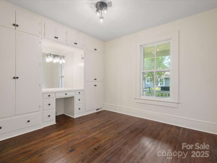 1514 Rensselaer Place, Charlotte, NC 28203.  MLS# CAR4243174, YatesRealty ID 11170. 