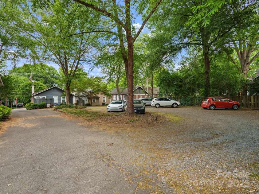 1514 Rensselaer Place, Charlotte, NC 28203.  MLS# CAR4243174, YatesRealty ID 11170. 